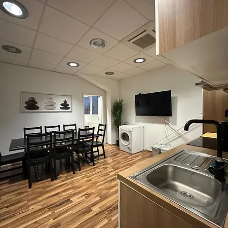 Suite4monteure I Bis Zu 10 Personen I Kueche I Waschmaschine Apartmán