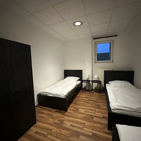 Suite4monteure I Bis Zu 10 Personen I Kueche I Waschmaschine 아파트 비스바덴