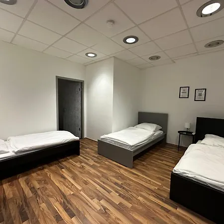 Suite4monteure I Bis Zu 10 Personen I Kueche I Waschmaschine Wiesbaden